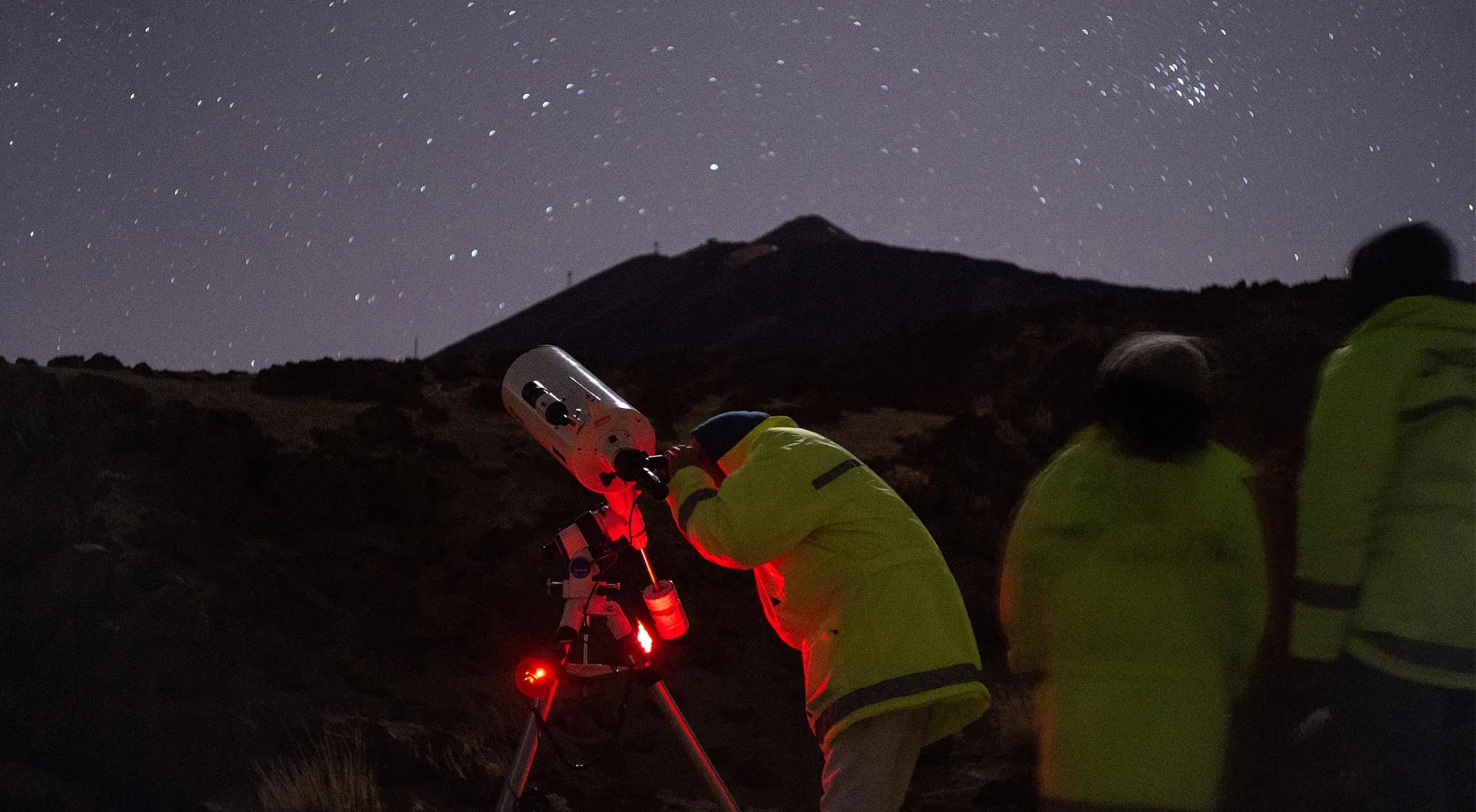 Observación de estrellas con telescopio Tenerife